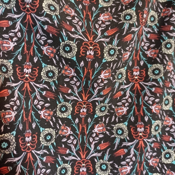 Lularoe Azure floral print size S - Picture 3 of 3